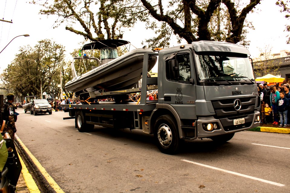 07.09.2019 - Prefeita Paula e o vice-prefeito Idemar Barz prestigiam desfile cívico militar de 7 de setembro - Foto Michel Corvello