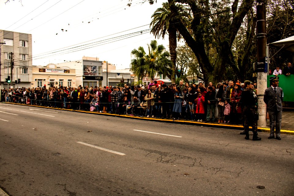 07.09.2019 - Prefeita Paula e o vice-prefeito Idemar Barz prestigiam desfile cívico militar de 7 de setembro - Foto Michel Corvello