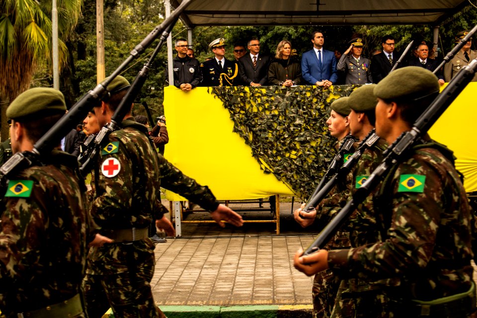 07.09.2019 - Prefeita Paula e o vice-prefeito Idemar Barz prestigiam desfile cívico militar de 7 de setembro - Foto Michel Corvello