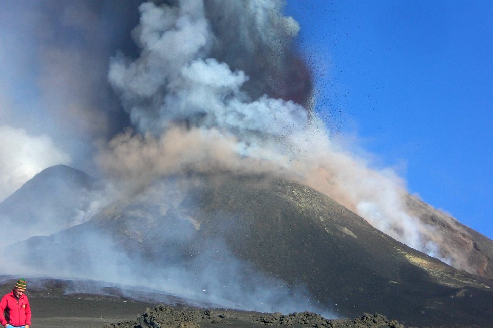 Etna Volcano Paroxysmal Eruption October 26 2013 - Creative Commons by gnuckx