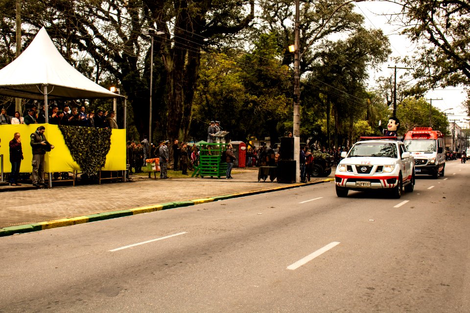 07.09.2019 - Prefeita Paula e o vice-prefeito Idemar Barz prestigiam desfile cívico militar de 7 de setembro - Foto Michel Corvello