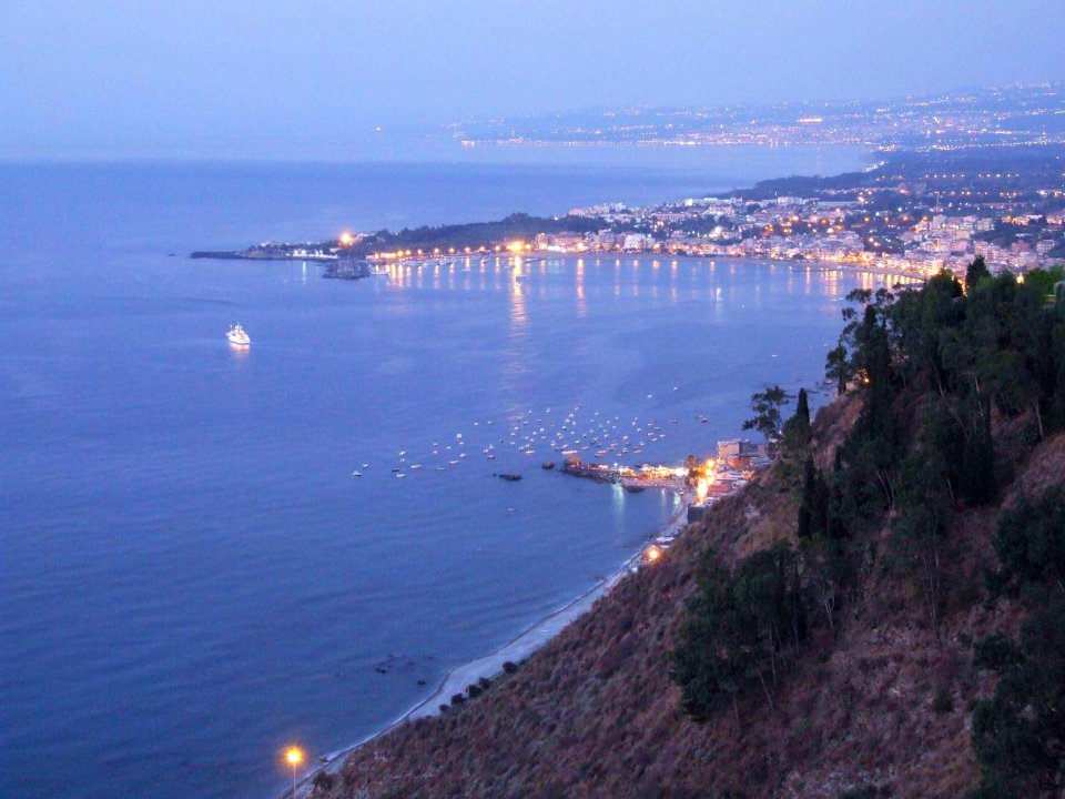 Taormina-Sicilia-Italy - Creative Commons by gnuckx