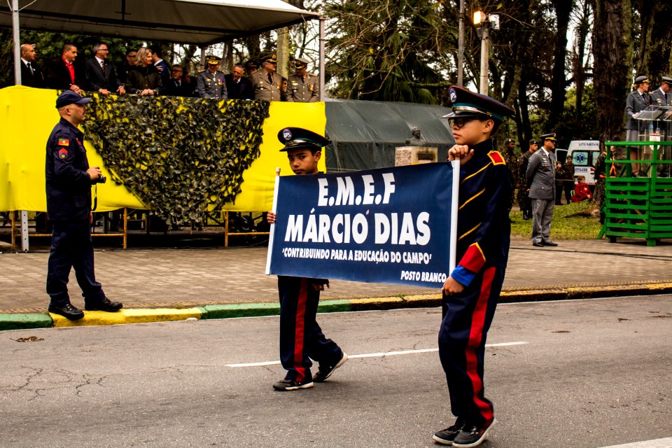 07.09.2019 - Prefeita Paula e o vice-prefeito Idemar Barz prestigiam desfile cívico militar de 7 de setembro - Foto Michel Corvello