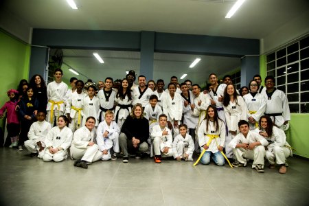 04.09.2019 - Prefeita Paula Mascarenhas Prefeita prestigia a troca de faixas dos atletas do Quem Luta Não Briga - Foto: Gustavo Vara