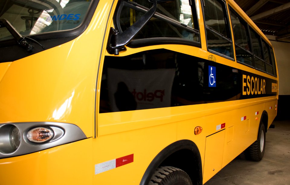 30.08.19 Prefeita entrega ônibus escolar para escolas da zona rural - Foto: Adriana Rabassa