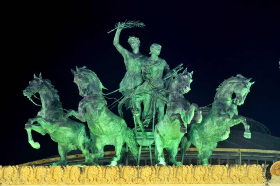 Teatro Politeama - Palermo Italy - Creative Commons by gnuckx