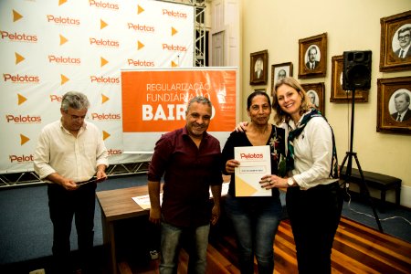 29.08.2019 - Prefeita Paula Mascarenhas realiza a entrega da regularização fundiária do Quarteirão Fragata - Foto: Gustavo Vara