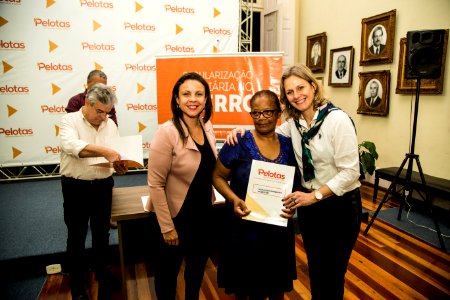 29.08.2019 - Prefeita Paula Mascarenhas realiza a entrega da regularização fundiária do Quarteirão Fragata - Foto: Gustavo Vara