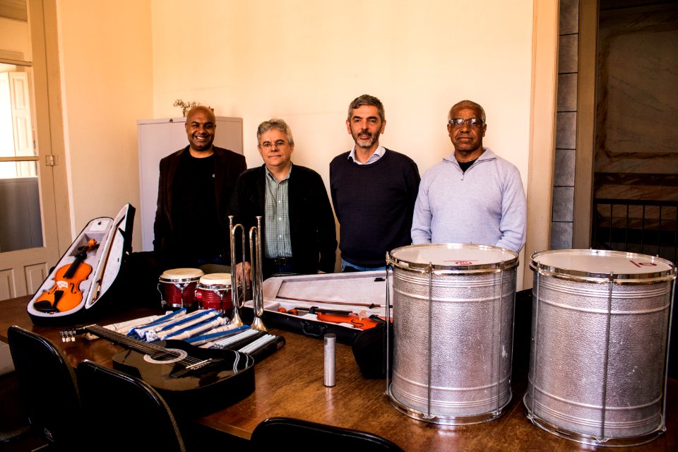 27.08.2019 - Doação de instrumentos musicais pela Secretaria de Habitação e Regularização Fundiária - Foto Michel Corvello