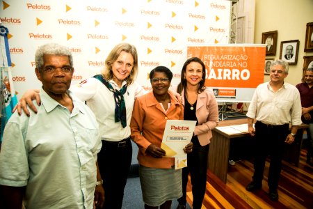29.08.2019 - Prefeita Paula Mascarenhas realiza a entrega da regularização fundiária do Quarteirão Fragata - Foto: Gustavo Vara