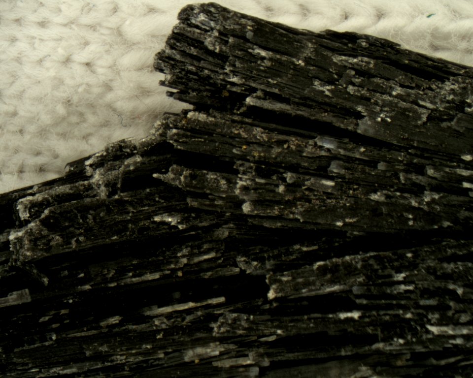Kyanite 10x