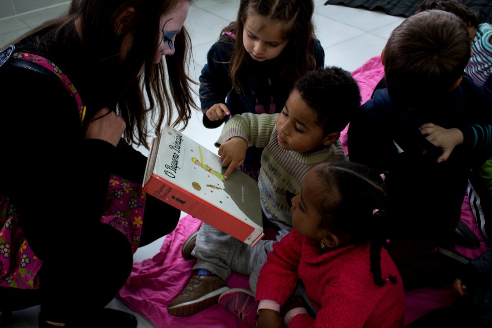 15.08.2019   Entrega de doação de livros do Colégio São José - Fotos Igor Sobral