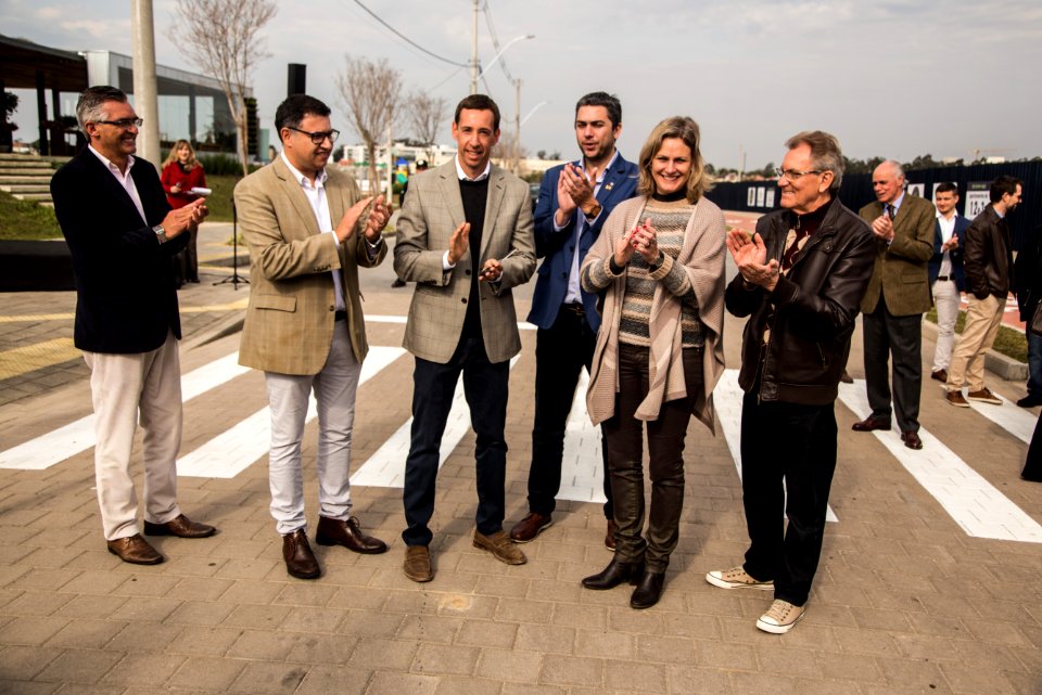 16.08.2019 - Prefeita Paula Mascarenhas e o vice Idemar Barz participam da inauguração da rua Coletora que ligará o Bairro Quartier à avenida Fernando Osório - Foto: Gustavo Vara