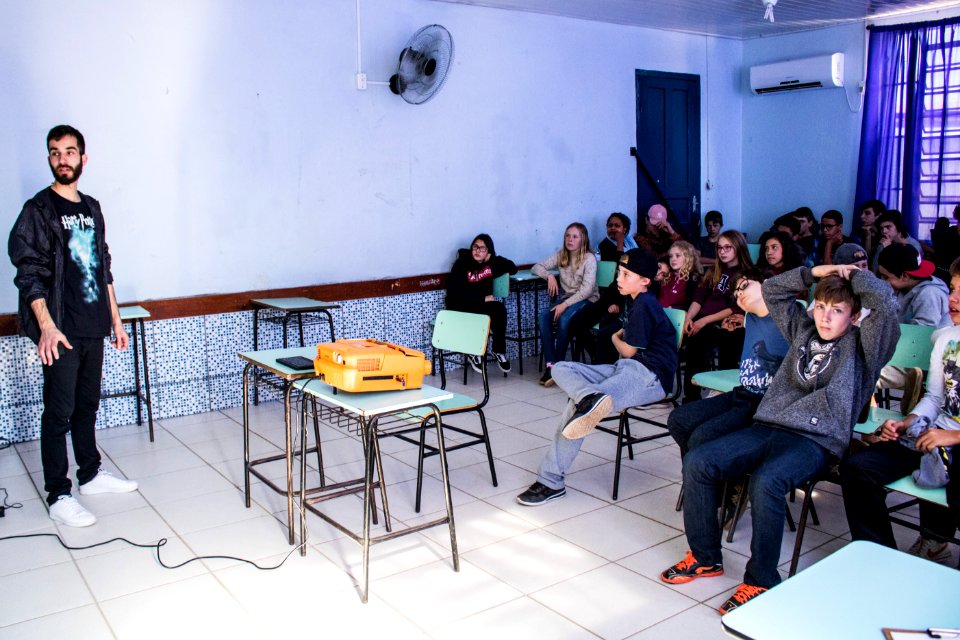 07.08.2019 - Início do turno integral na Emef Maria Joaquina - Foto Michel Corvello