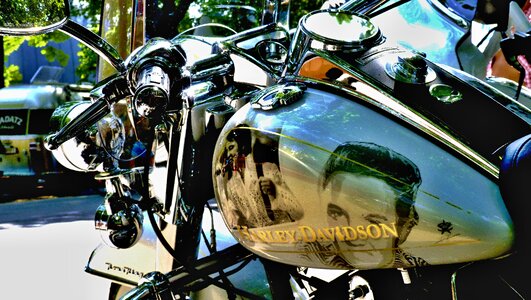 Harley davidson motorcycle elvis photo