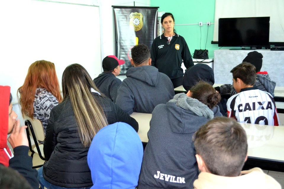 16.07.2019 -- Projeto da Polícia Civil na Emef Carlos Laquintine - Foto Janine Tomberg (37)