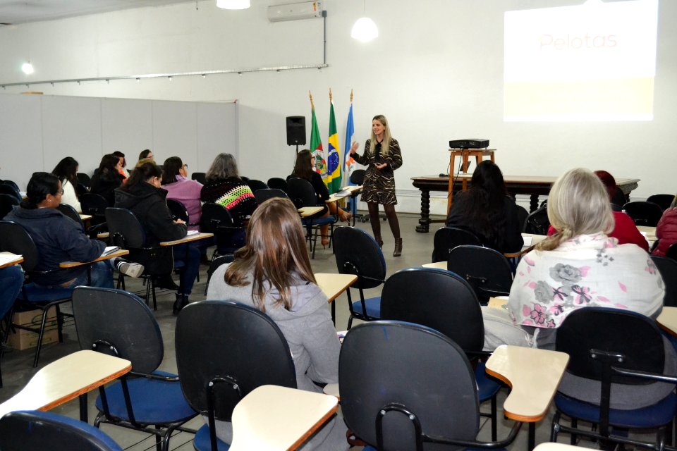 12.07.2019 3ª edição do RH Itinerante -  SMED - Foto Janiner Tomberg (19)