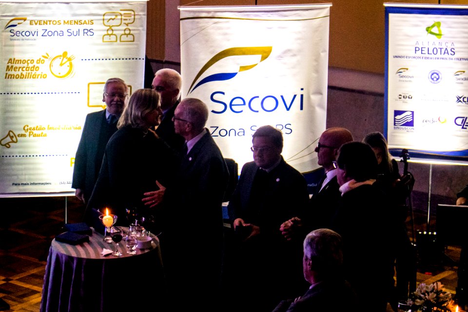 08.07.2019 - Prefeita Paula Mascarenhas prestigia aniversário de 25 anos da Secovi - Foto Michel Corvello