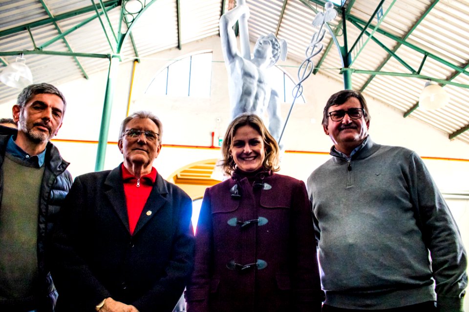 17.07.2019 - Prefeita Paula Mascarenhas prestigia a volta da estátua do Deus Mercúrio para o Mercado - Foto Michel Corvello