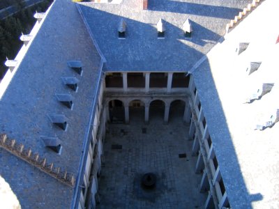 Sobre la Torre de Juan II del Alcázar de Segovia photo