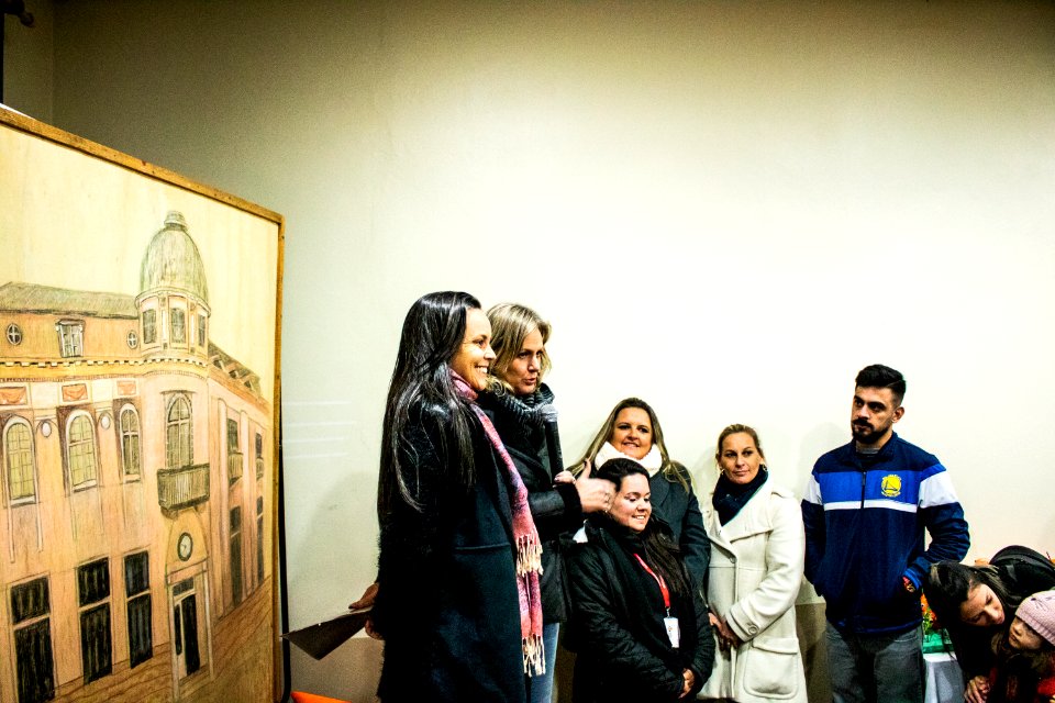 05.07.2019 - Prefeita Paula Mascarenhas visita exposição em homenagem ao aniversário de Pelotas no colégio Gonzaga - Foto Michel Corvello