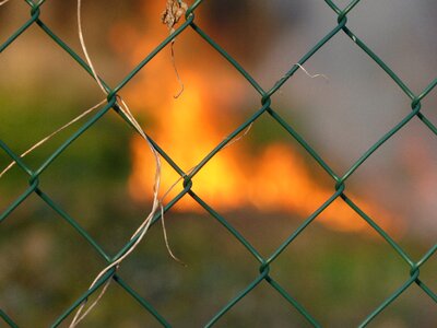 Garden fence braid wire mesh photo