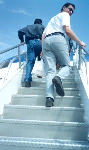 Subiendo al avión en Cusco