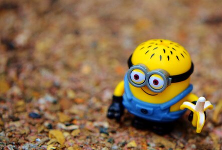 Children figure yellow