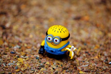 Children figure yellow