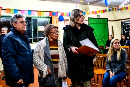 28.06.2019 - Prefeita Paula Mascarenhas prestigia entrega da regularização fundiária para 74 famílias do loteamento Cristovão José dos Santos - Foto Michel Corvello