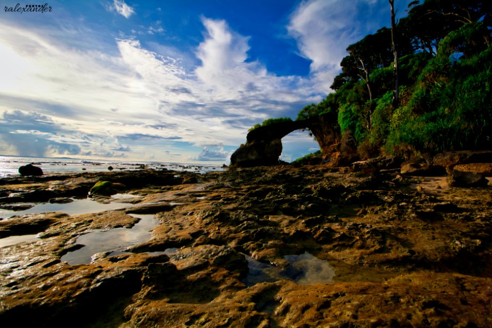 Natural bridge in Lakshmanpur