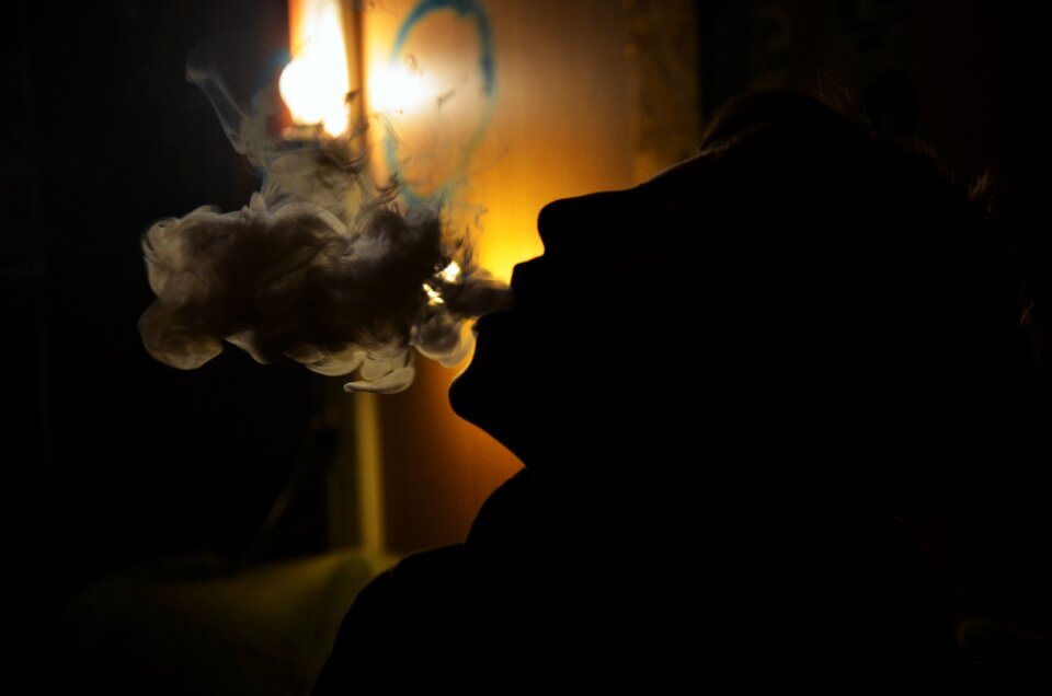 Silhouette cigarette friend