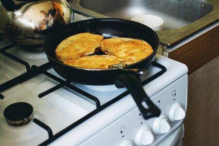 Egg pan stove photo