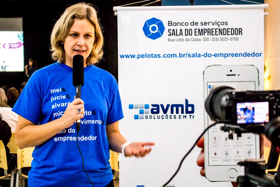 14.06.2019 - Prefeita Paula Mascarenhas prestigia fórum de Desburocratização e lançamento do novo sistema de alvará online - Foto Michel Corvello
