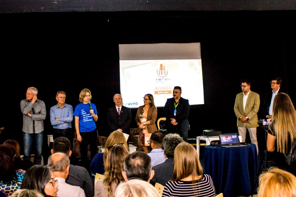 14.06.2019 - Prefeita Paula Mascarenhas prestigia fórum de Desburocratização e lançamento do novo sistema de alvará online - Foto Michel Corvello