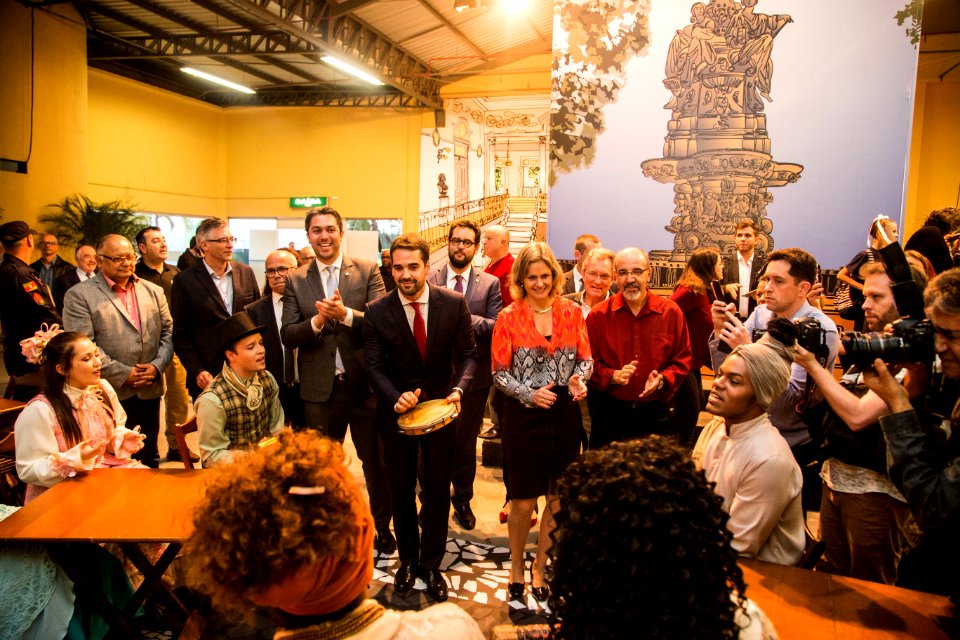 13.06.2019 - Prefeita Paula Mascarenhas e o Governador Eduardo Leite no lançamento das obras de drenagem da rua Gomes Carneiro na Fenadoce - Foto: Gustavo Vara