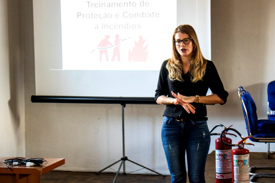 18.06.2019 - Treinamento de combate a incêndio promovido pelo departamento de Saúde e Segurança do Trabalho da SAS - Foto Michel Corvello