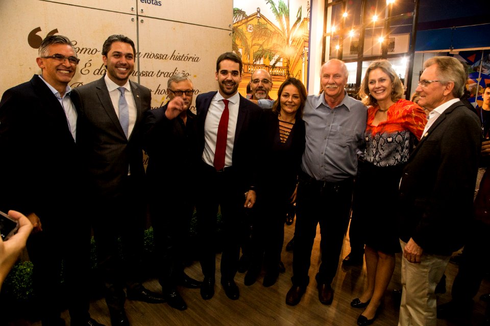 13.06.2019 - Prefeita Paula Mascarenhas e o Governador Eduardo Leite no lançamento das obras de drenagem da rua Gomes Carneiro na Fenadoce - Foto: Gustavo Vara