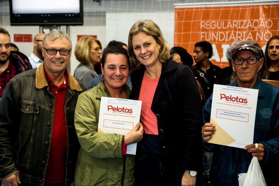 01.06.2019 - Entrega de contratos de regularização fundiária da Balsa - Foto: Gustavo Vara