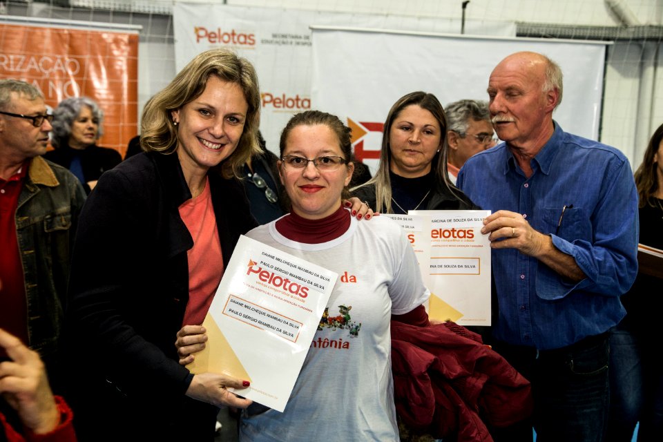 01.06.2019 - Entrega de contratos de regularização fundiária da Balsa - Foto: Gustavo Vara