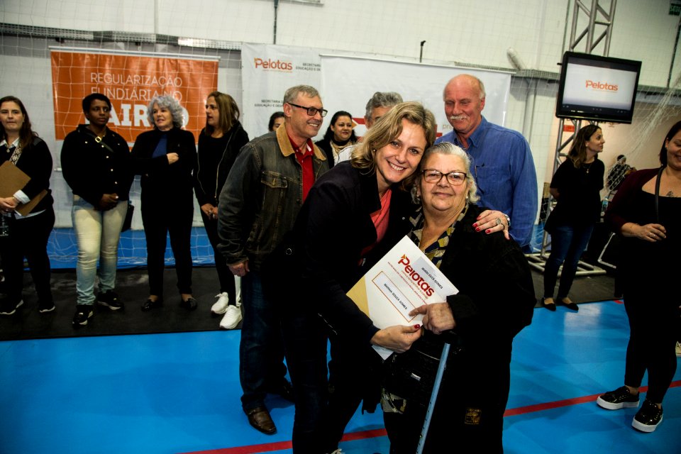 01.06.2019 - Entrega de contratos de regularização fundiária da Balsa - Foto: Gustavo Vara