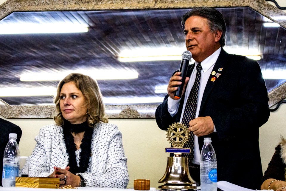 31.05.2019 - Prefeita Paula Mascarenhas e o vice Idemar Barz prestigiam reunião Festiva Conjunta dos Rotary Club Pelotas, Oeste e Suleste com entrega de instrumentos à Orquestra Estudantil Municipal - Foto Michel Corvello