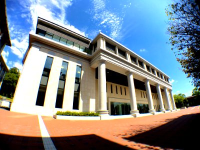 立命館大学・平井嘉一郎記念図書館