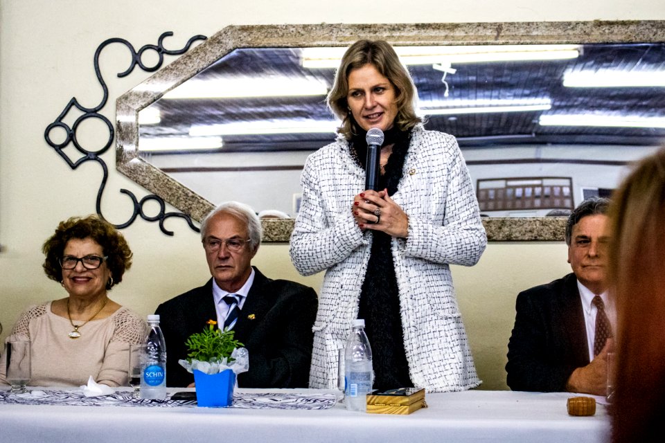 31.05.2019 - Prefeita Paula Mascarenhas e o vice Idemar Barz prestigiam reunião Festiva Conjunta dos Rotary Club Pelotas, Oeste e Suleste com entrega de instrumentos à Orquestra Estudantil Municipal - Foto Michel Corvello