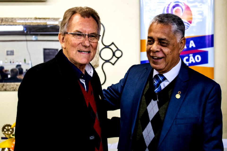 31.05.2019 - Prefeita Paula Mascarenhas e o vice Idemar Barz prestigiam reunião Festiva Conjunta dos Rotary Club Pelotas, Oeste e Suleste com entrega de instrumentos à Orquestra Estudantil Municipal - Foto Michel Corvello