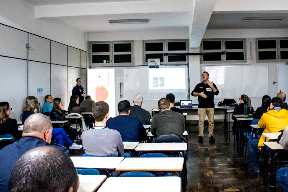 31.05.2019 - Prefeita Paula Marcarenhas visita salas temáticas do Fórum de Segurança Pública - Foto Michel Corvello