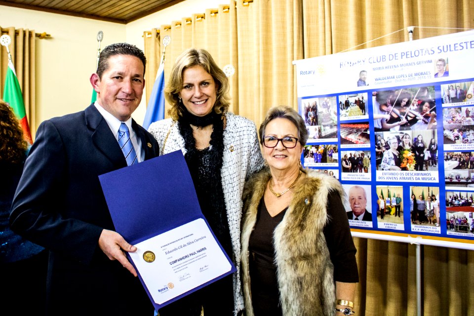31.05.2019 - Prefeita Paula Mascarenhas e o vice Idemar Barz prestigiam reunião Festiva Conjunta dos Rotary Club Pelotas, Oeste e Suleste com entrega de instrumentos à Orquestra Estudantil Municipal - Foto Michel Corvello