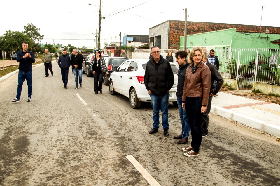 24.05.2019 - Prefeita Paula Mascarenhas e o vice Idemar Barz realizam a caminhada de entrega das obras da avenida São Jorge e rua Doutor Amarante - Foto: Gustavo Vara