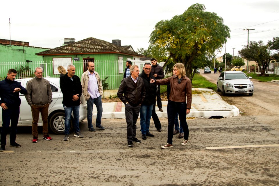 24.05.2019 - Prefeita Paula Mascarenhas e o vice Idemar Barz realizam a caminhada de entrega das obras da avenida São Jorge e rua Doutor Amarante - Foto: Gustavo Vara