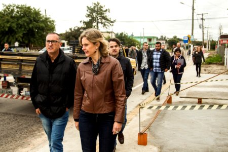 24.05.2019 - Prefeita Paula Mascarenhas e o vice Idemar Barz realizam a caminhada de entrega das obras da avenida São Jorge e rua Doutor Amarante - Foto: Gustavo Vara